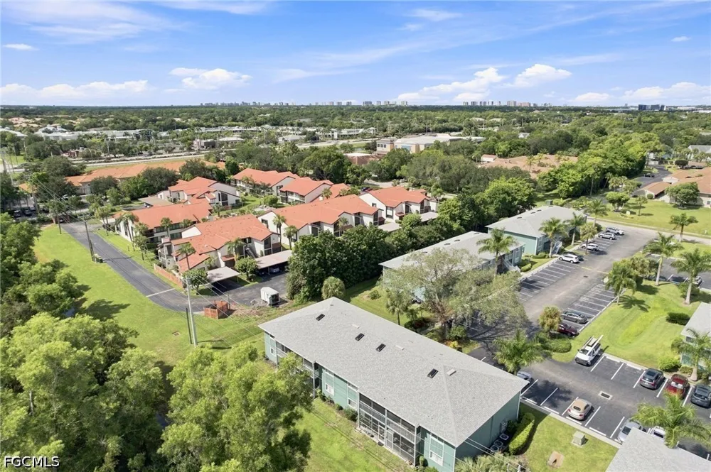 Cypress Way E #4 Naples, FL 34110