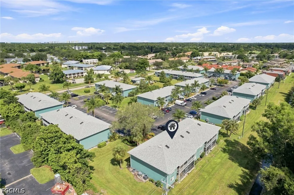 Cypress Way E #4 Naples, FL 34110
