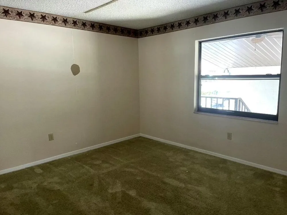 15 A MIRACLE AVENUE 