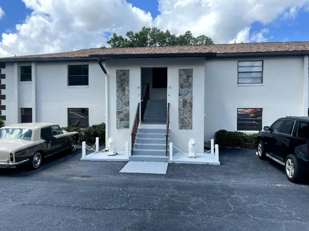 15 A MIRACLE AVENUE 