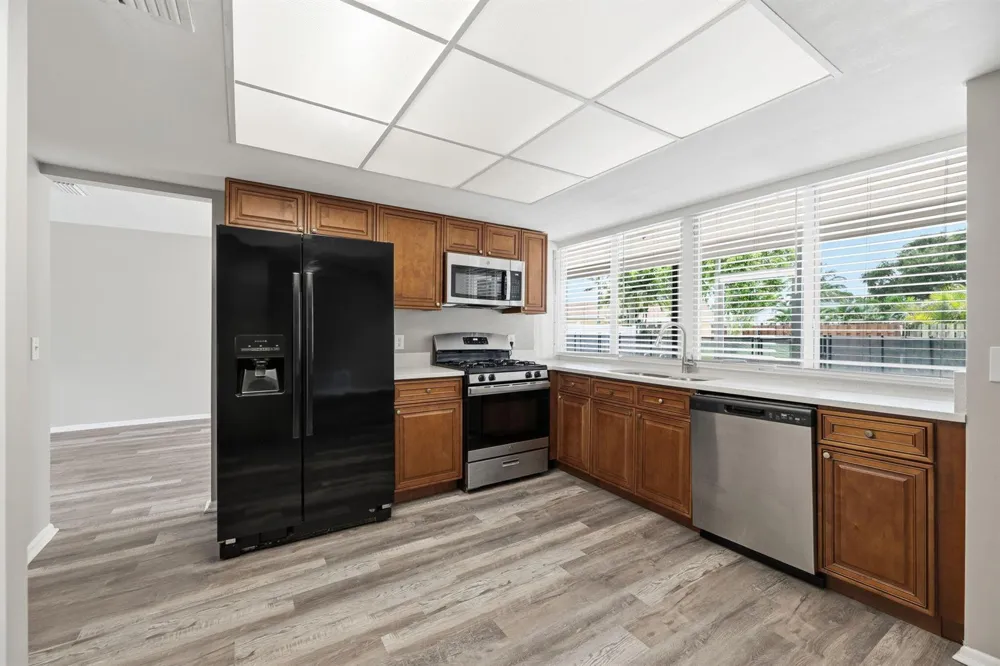 10830 NW 29TH COURT Sunrise, FL 33322