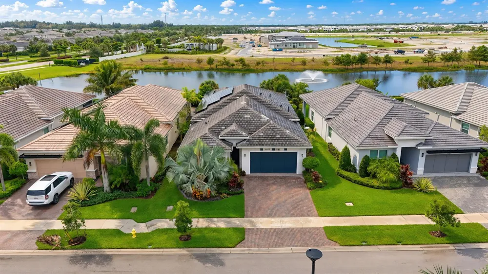 9945 Regency Way Palm Beach Gardens, FL 33412