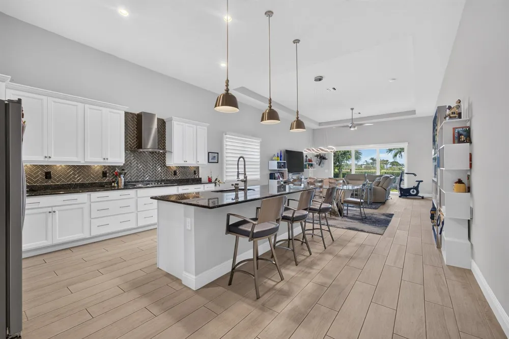 9945 Regency Way Palm Beach Gardens, FL 33412
