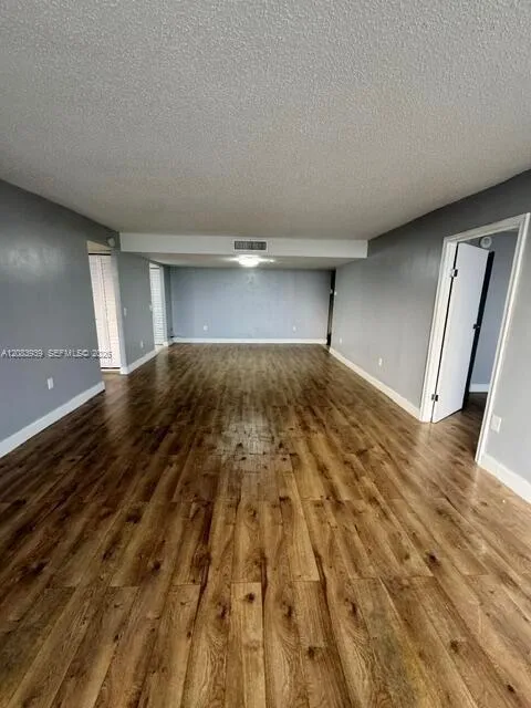 5600 Flagler Dr #1502 West Palm Beach, FL 33407