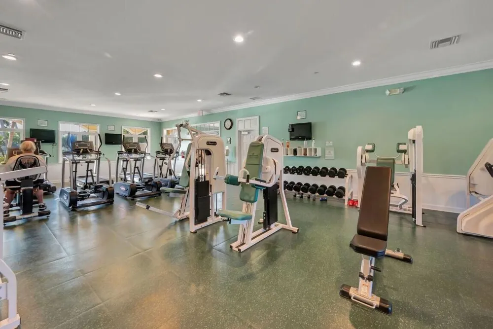 25 HARBOUR ISLE DRIVE W #104 Fort Pierce, FL 34949