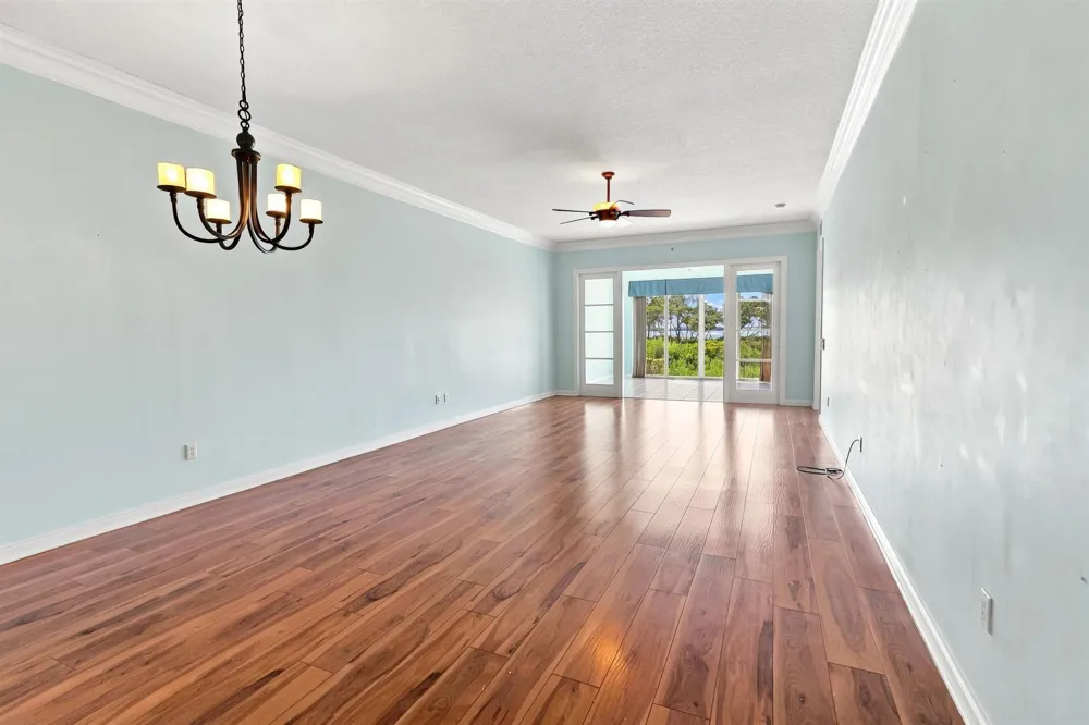 25 HARBOUR ISLE DRIVE W #104 Fort Pierce, FL 34949
