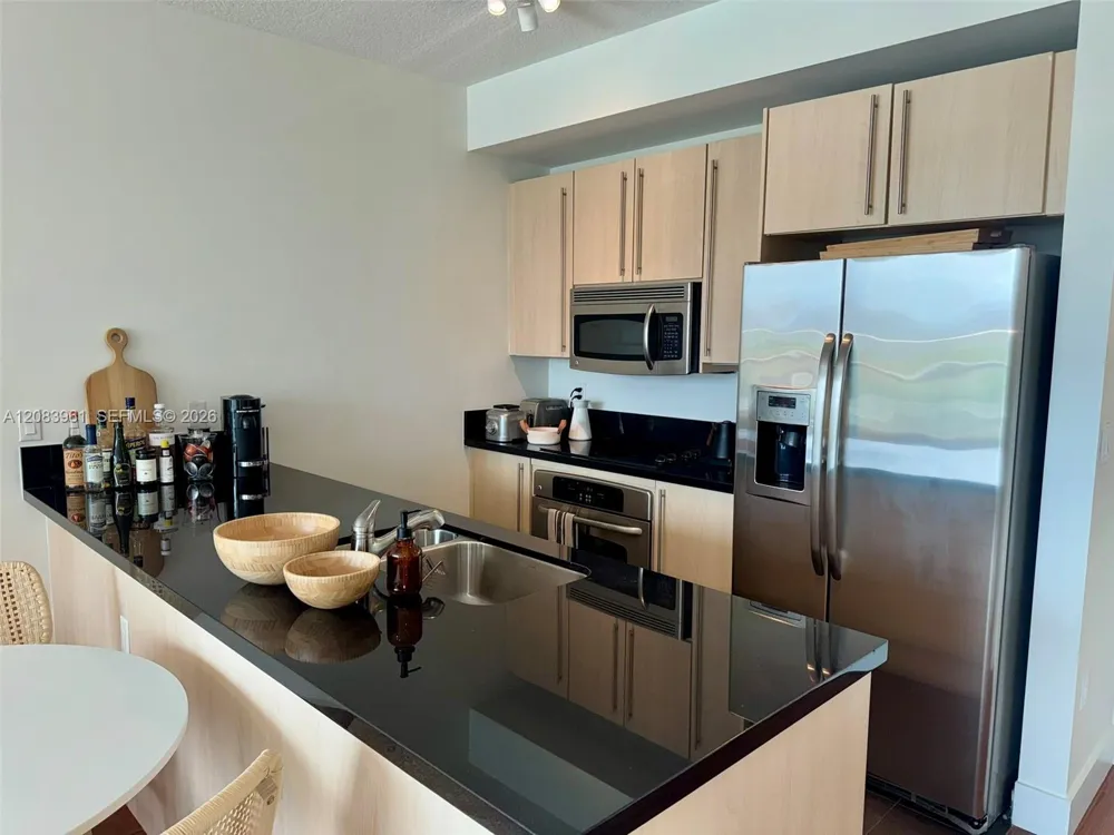 79 SW 12th St #1502 Miami, FL 33130