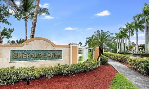 833 SW 148th Pl #833