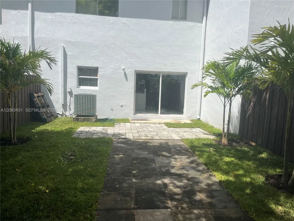 833 SW 148th Pl #833 Miami, FL 33194