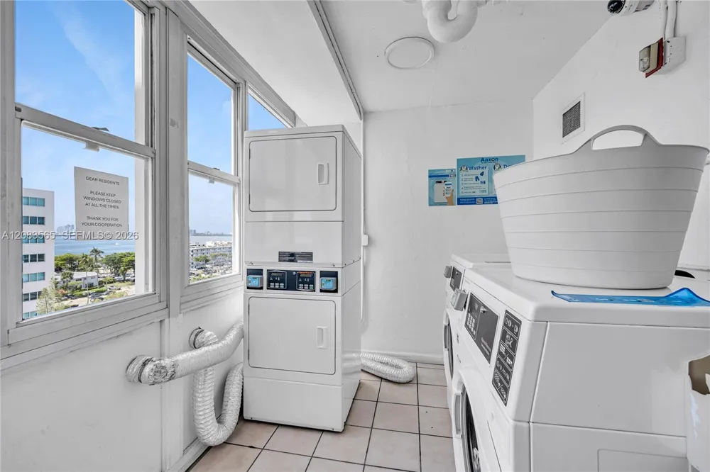 7545 E Treasure Dr #9A North Bay Village, FL 33141