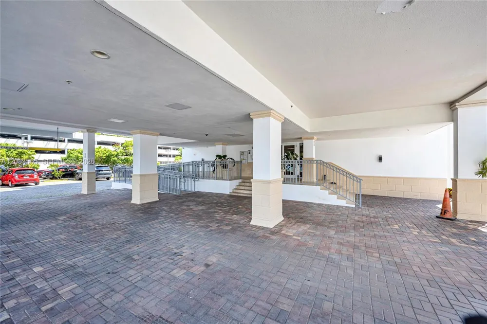 7545 E Treasure Dr #9A North Bay Village, FL 33141