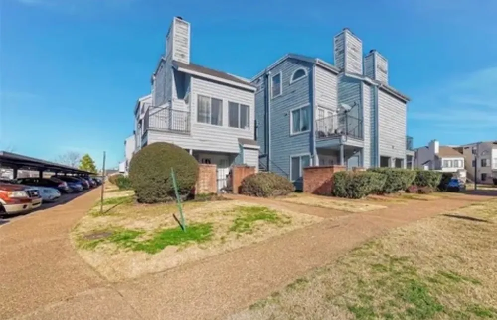 1802 E 66th Place #303 Tulsa, OK 74136