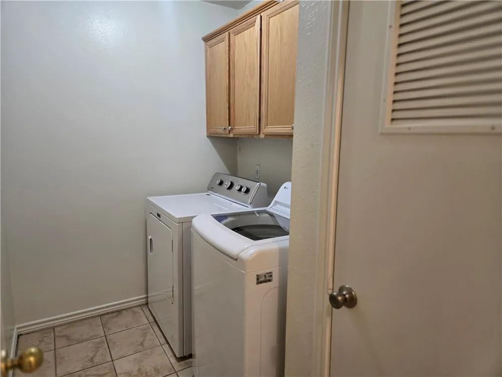 1700 S Dexter Drive College Station, TX 77840