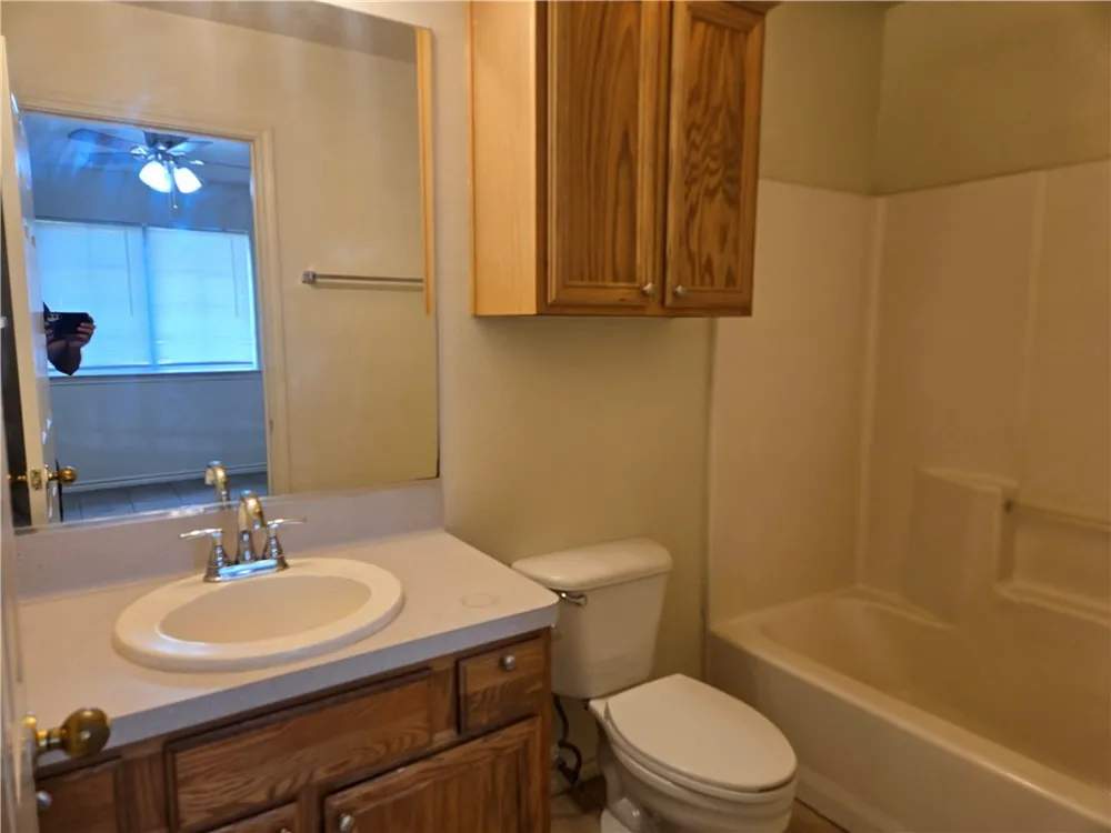 1700 S Dexter Drive College Station, TX 77840