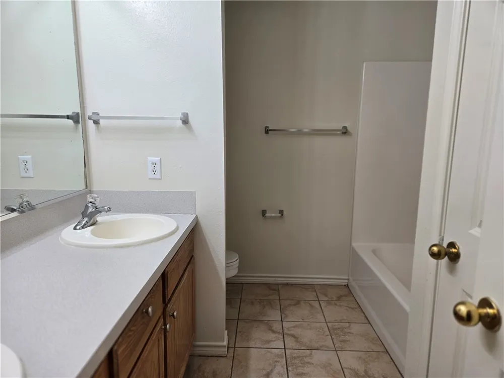 1700 S Dexter Drive College Station, TX 77840