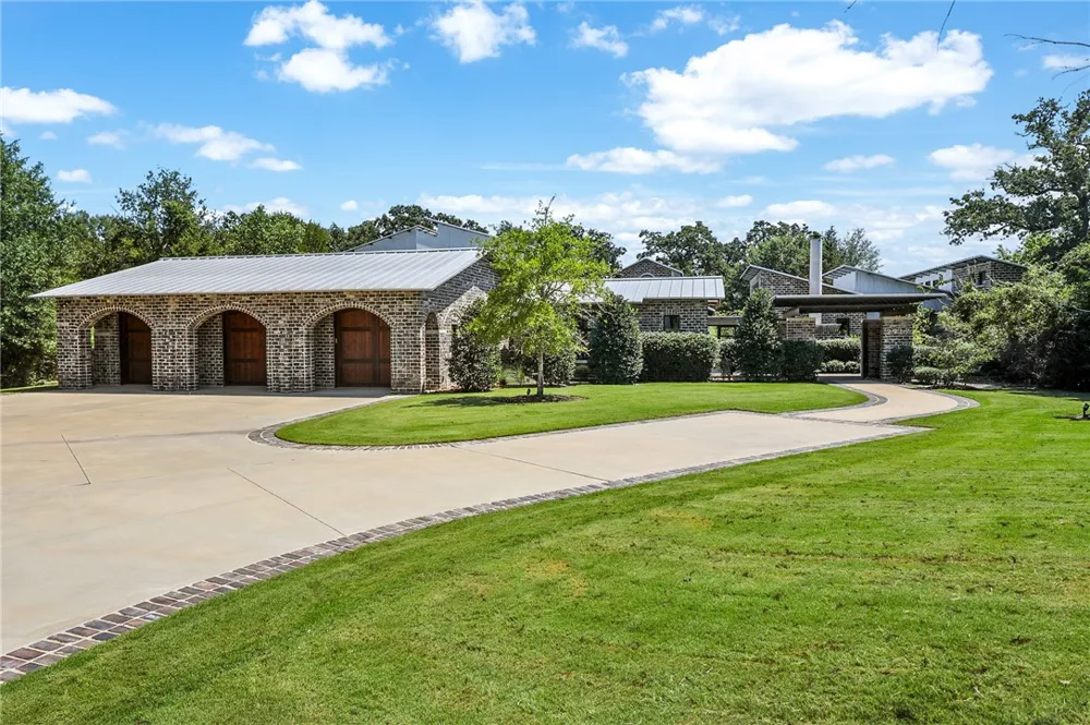2917 Blue Belle Drive Bryan, TX 77807
