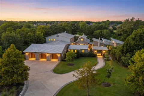 2917 Blue Belle Drive