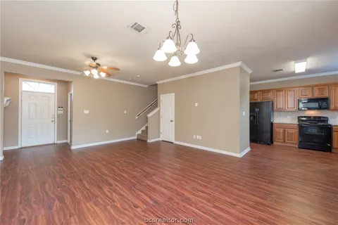 1425 W Villa Maria Road #903