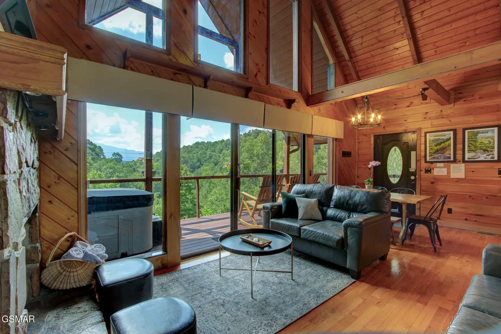 919 Grey Fox Trail Gatlinburg, TN 37738