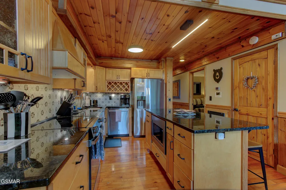 919 Grey Fox Trail Gatlinburg, TN 37738