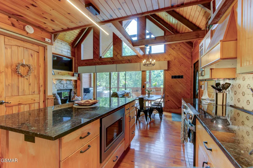 919 Grey Fox Trail Gatlinburg, TN 37738