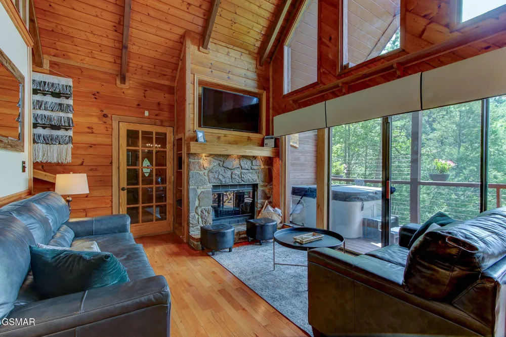 919 Grey Fox Trail Gatlinburg, TN 37738