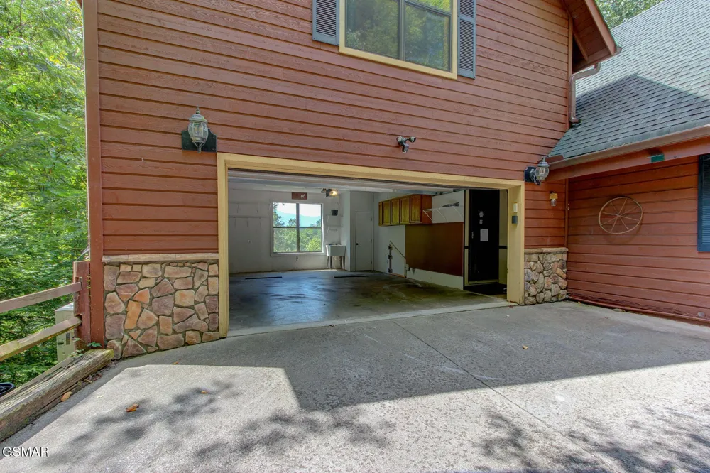 919 Grey Fox Trail Gatlinburg, TN 37738