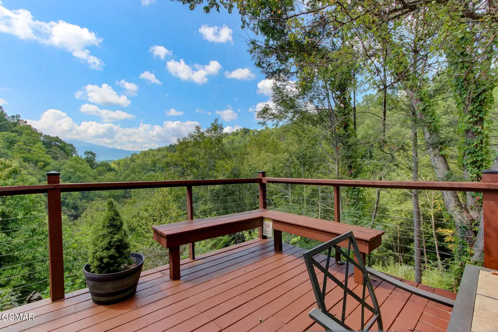 919 Grey Fox Trail Gatlinburg, TN 37738