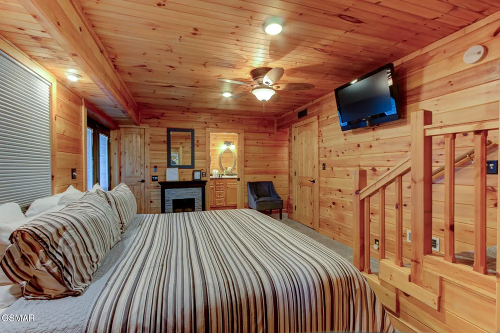 919 Grey Fox Trail Gatlinburg, TN 37738