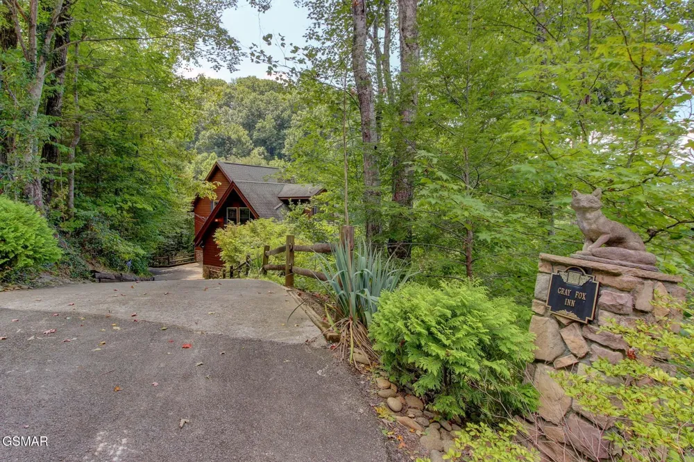 919 Grey Fox Trail Gatlinburg, TN 37738