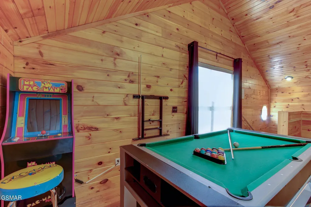 919 Grey Fox Trail Gatlinburg, TN 37738
