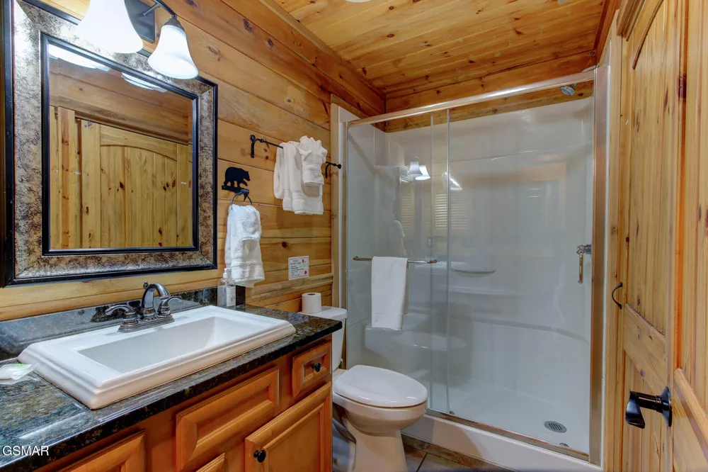 919 Grey Fox Trail Gatlinburg, TN 37738