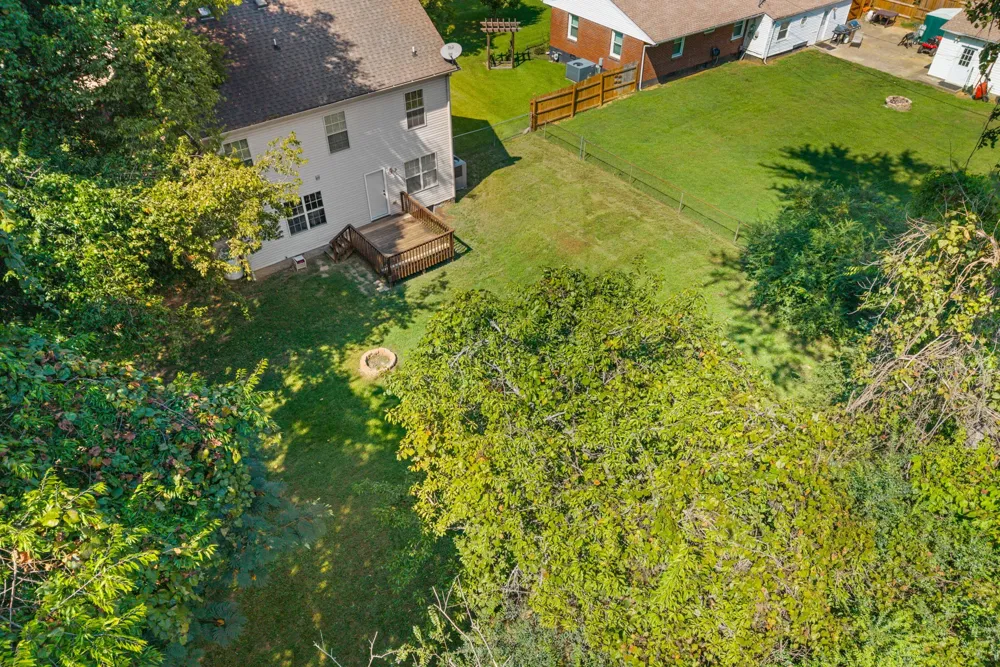 107 Rebecca Lane Clarksville, TN 37042