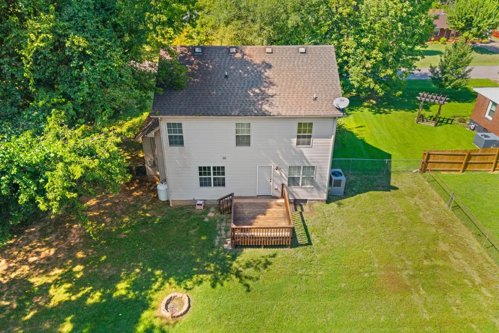 107 Rebecca Lane Clarksville, TN 37042
