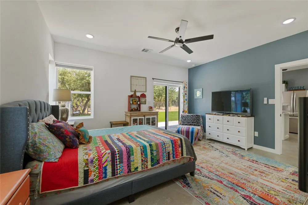 1118 Harmon Hills Road Dripping Springs, TX 78620