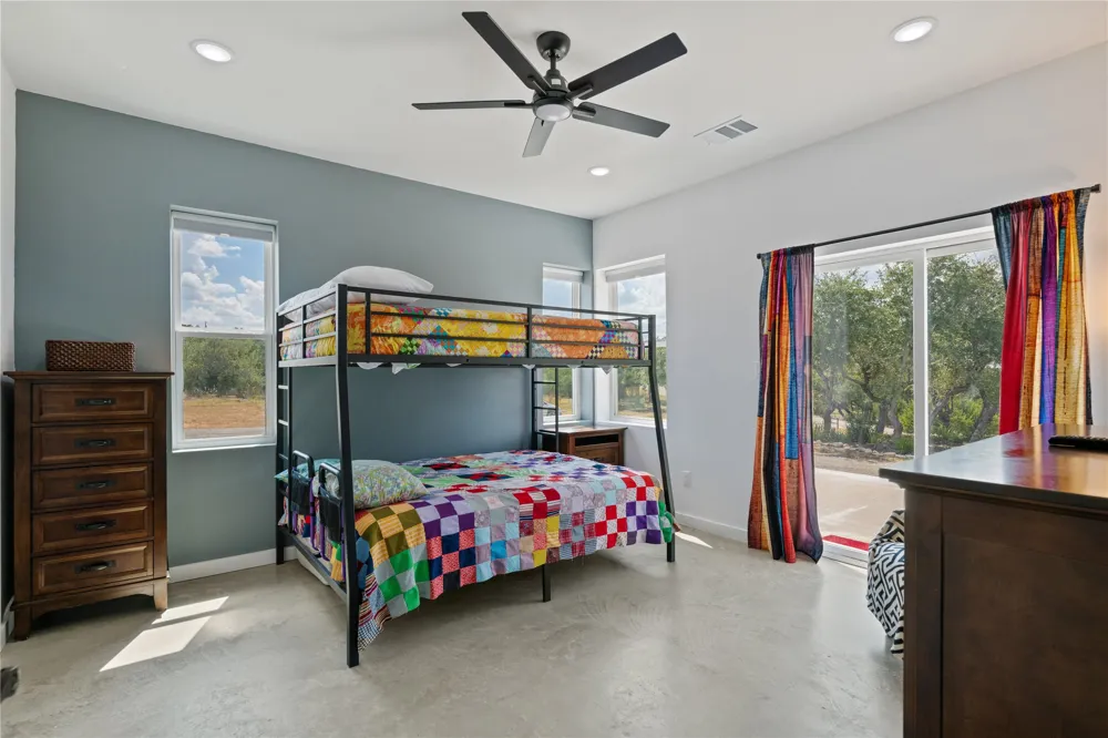1118 Harmon Hills Road Dripping Springs, TX 78620