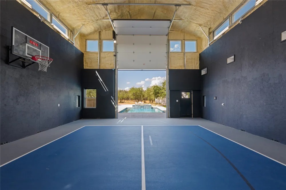 1118 Harmon Hills Road Dripping Springs, TX 78620