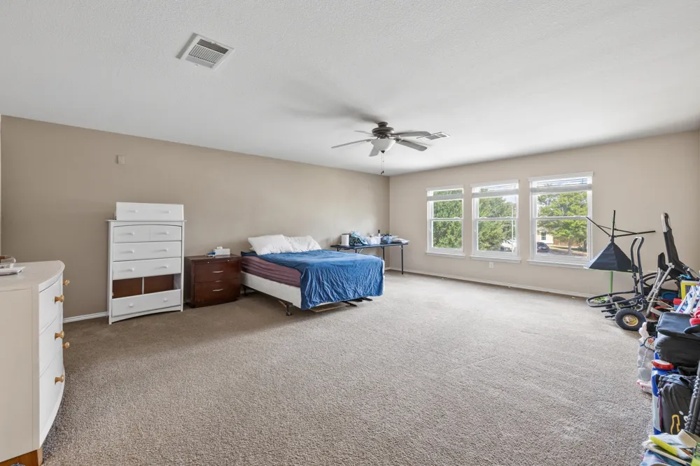 311 Crossland Cove Leander, TX 78641