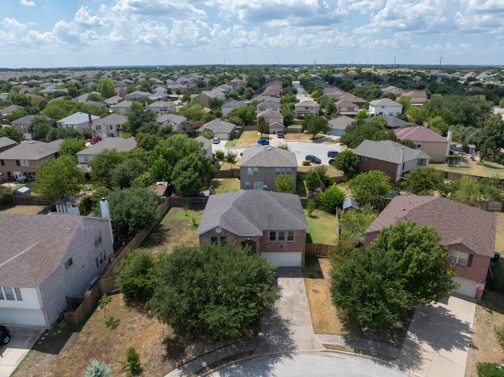 311 Crossland Cove Leander, TX 78641