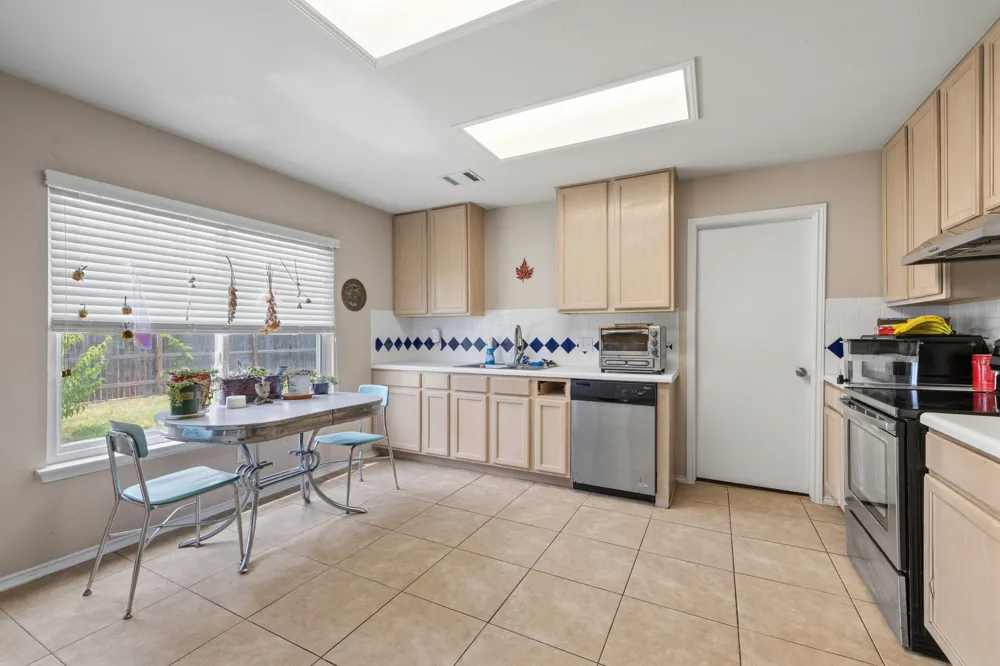 311 Crossland Cove Leander, TX 78641