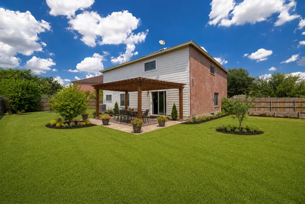 311 Crossland Cove Leander, TX 78641