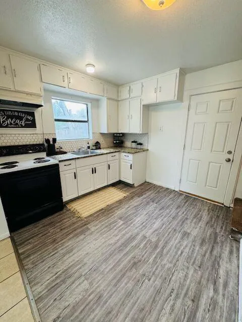 622 Trinity Street Lockhart, TX 78644