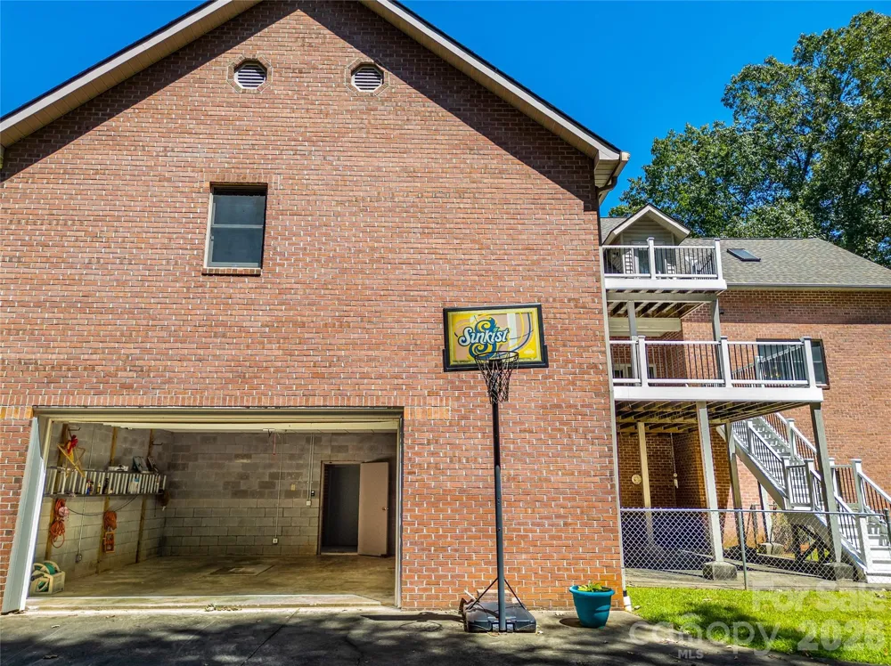 832 Asheville Highway Sylva, NC 28779