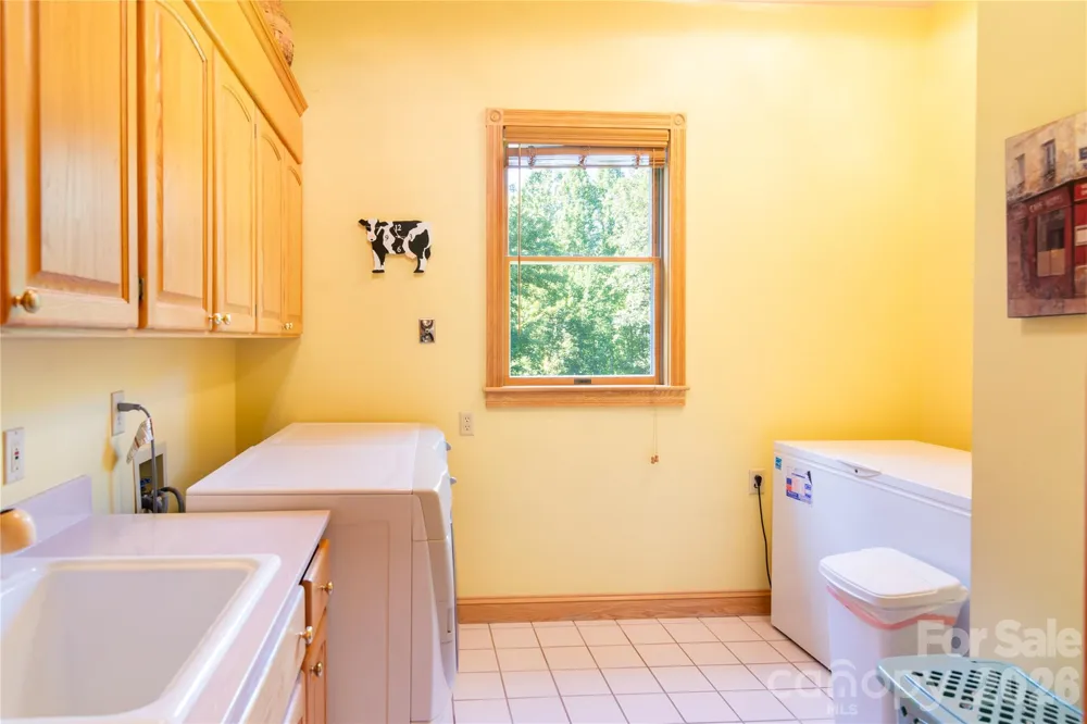 832 Asheville Highway Sylva, NC 28779