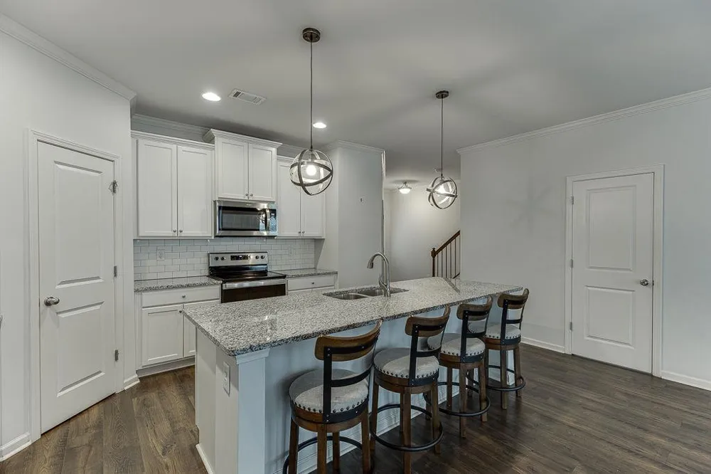 5634 Parkview Lane Flowery Branch, GA 30542