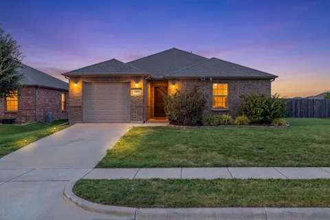 1402 Warringwood Drive