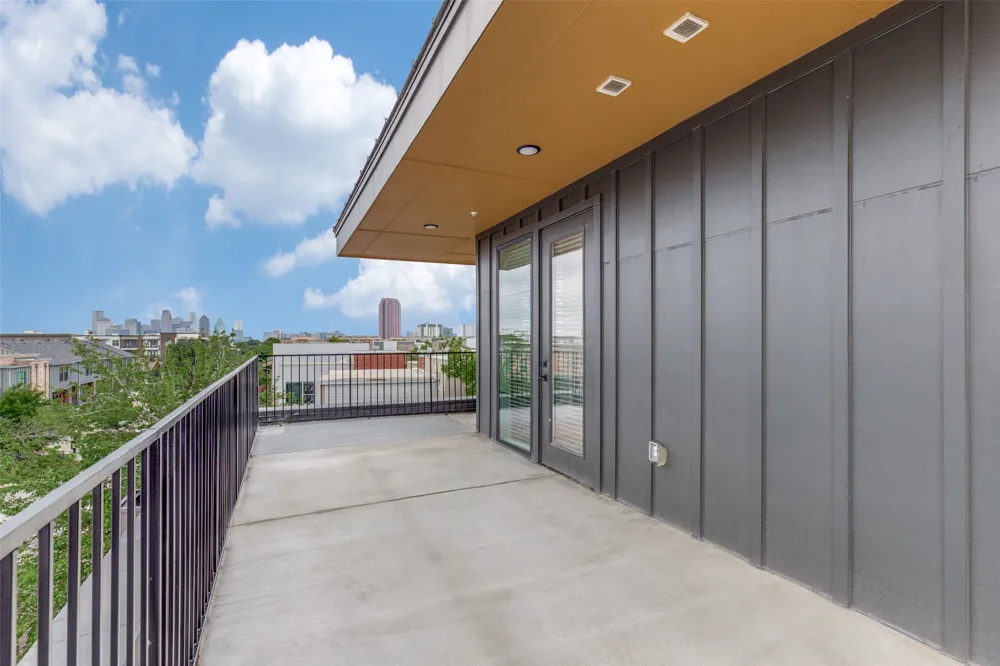 5215 Capitol Avenue #110 Dallas, TX 75206