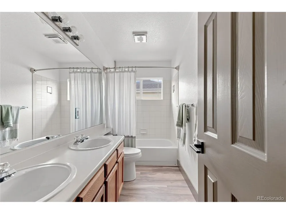 5499 S Harlan Way Denver, CO 80123