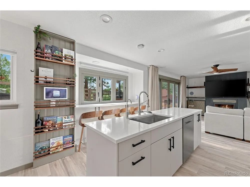 5499 S Harlan Way Denver, CO 80123