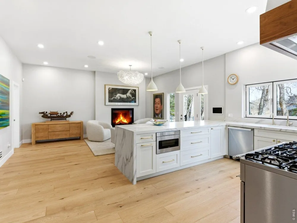 3716 Wonderland Hill Avenue Boulder, CO 80304